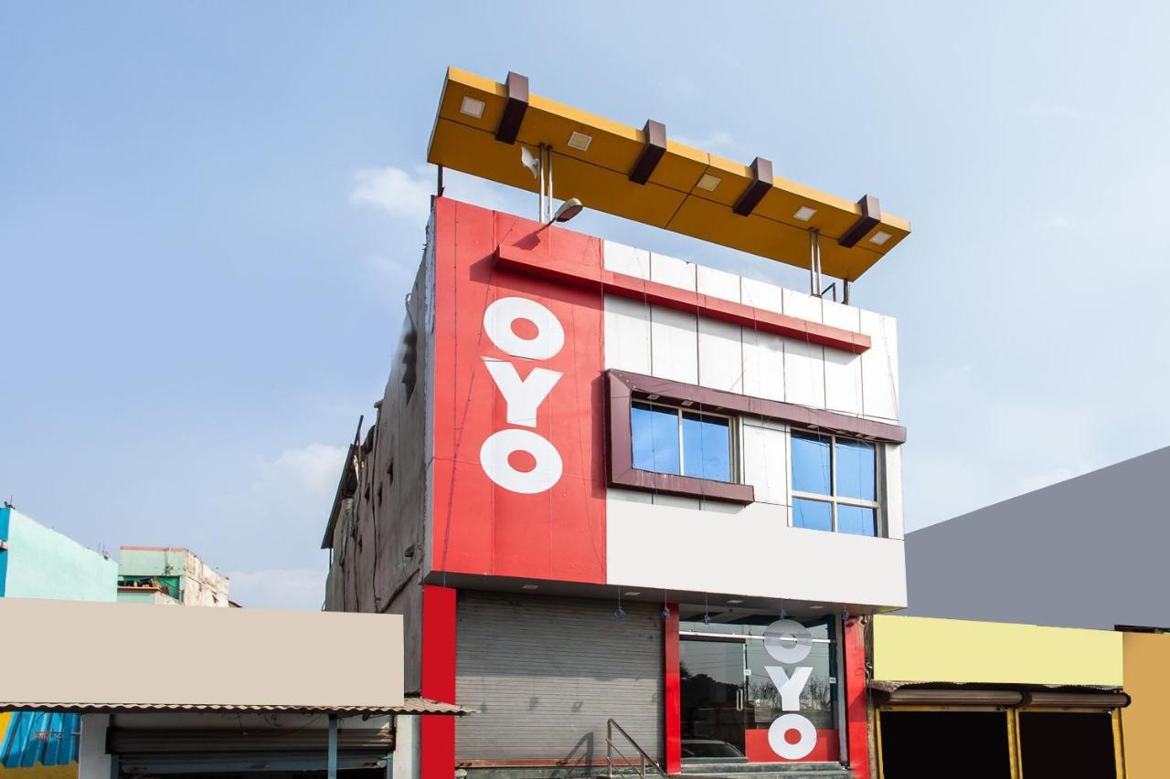 Oyo 24196 Hotel Shreenath Palace Ujjain Esterno foto