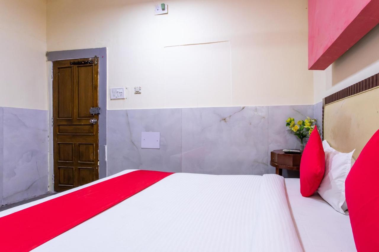 Oyo 24196 Hotel Shreenath Palace Ujjain Esterno foto